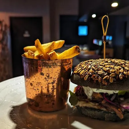 Du Port Bar Restaurant